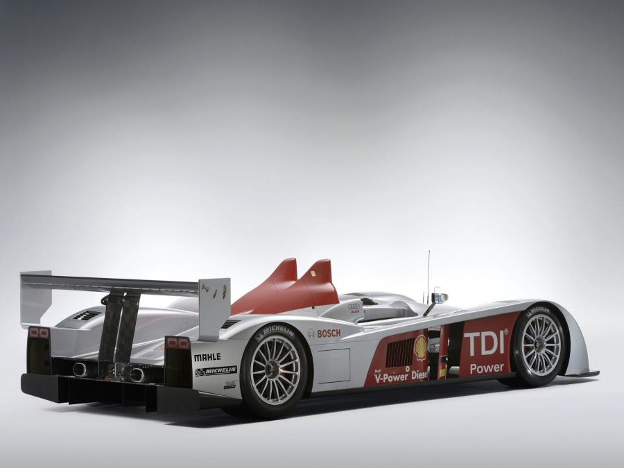  Audi R10 TDI 2006 года  (фото 14 из 16)